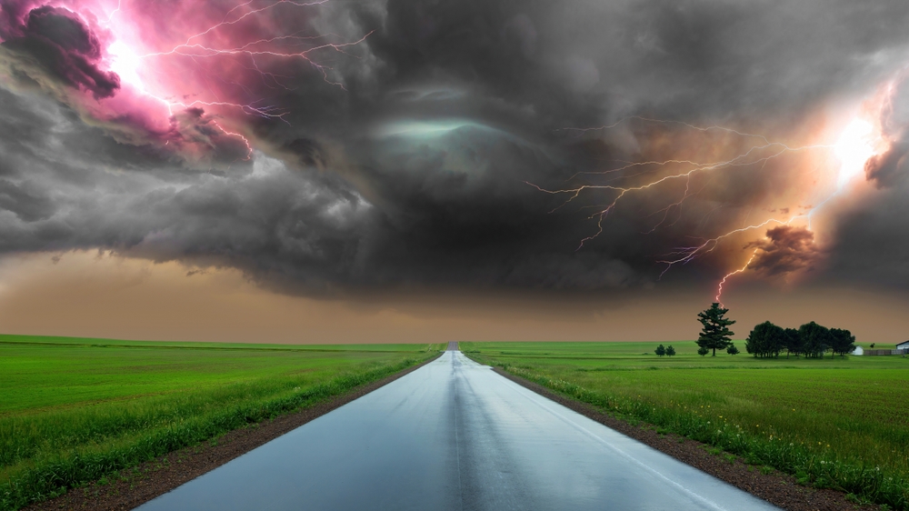 RV Safety Tips for Extreme Weather | RVshare