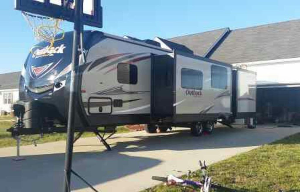 2016 Keystone RV travel trailer