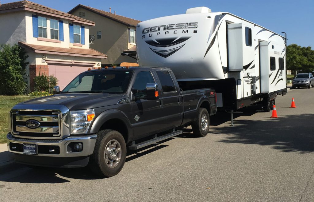 2017 Genesis Supreme Travel Trailer