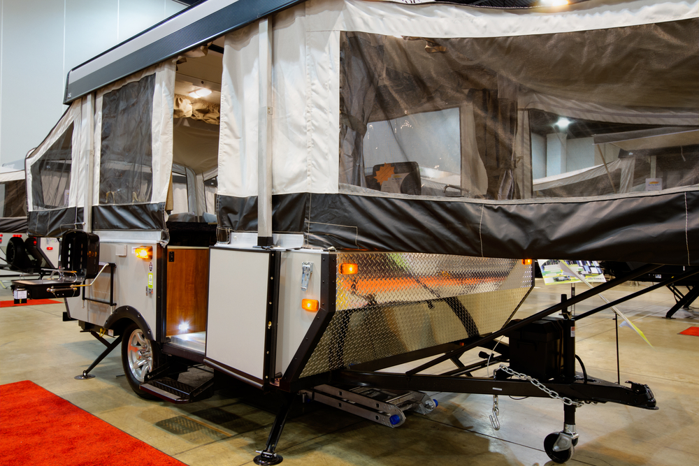 Hybrid pop outlet up campers