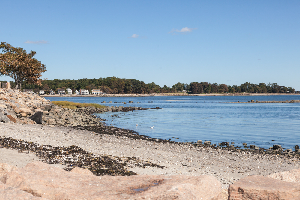 Compo Beach is a 29 acre park with an extensive sand beach along the shore of Long Island Sound and boarders the Saugatuck River.