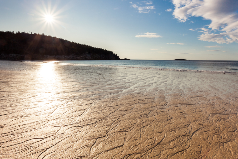  Sandy beach, Acadia National Park, Mount Desert Island, Maine, USA