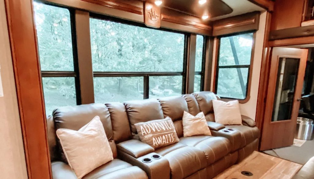 The Ultimate RV Furniture Guide — Read This Before you Buy! RVshare