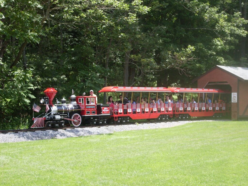 Train at Land of Make Believe
