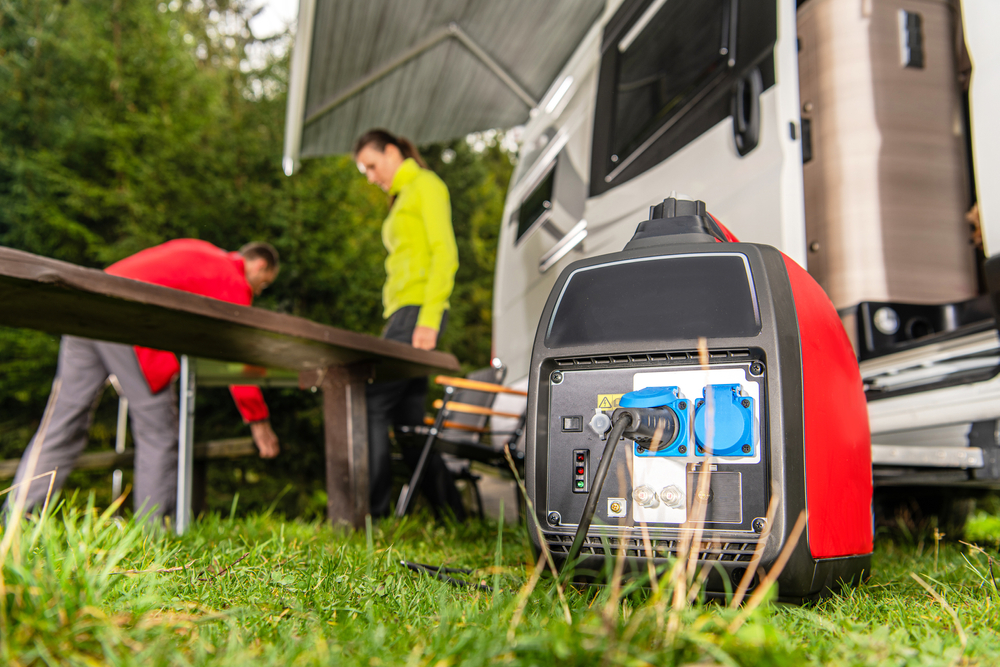 Los mejores generadores de energía solar para casa o camping