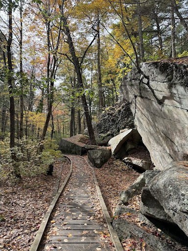 trail in sleeping giant state park
