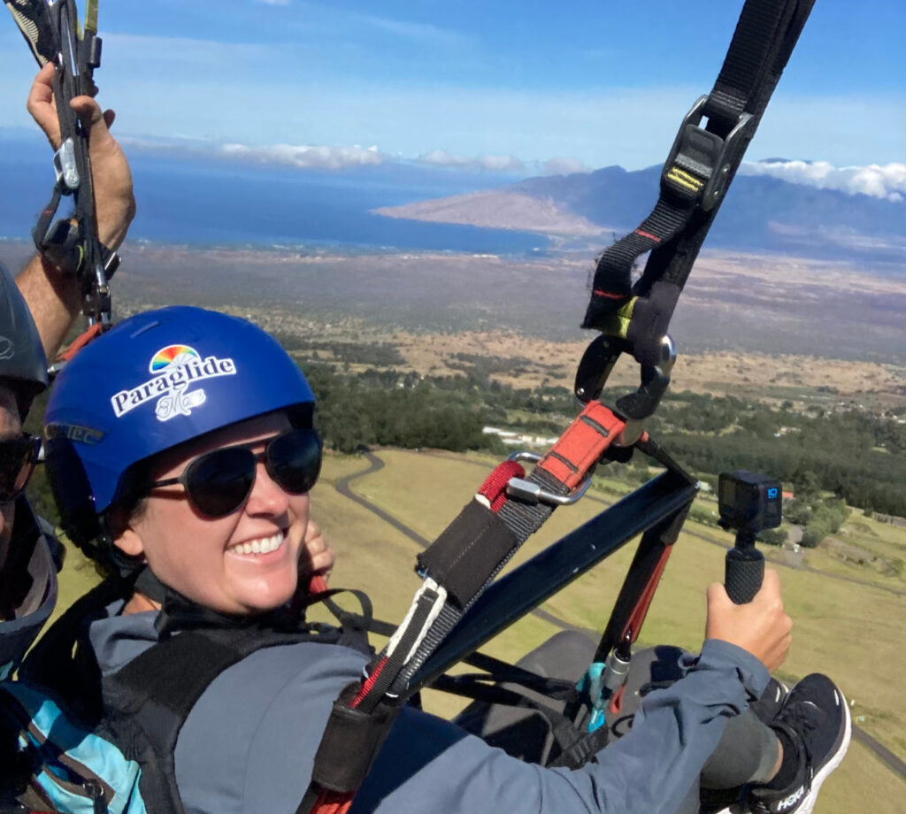 Paragliding over Maui’s Stunning Landscapes.